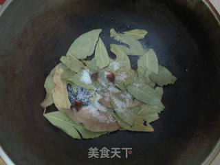 酒香水煮毛豆的做法步骤：3