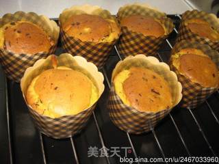 纸杯蛋糕之---当巧克力遇到香蕉的做法步骤:7
