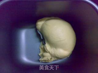 奶香蜂蜜包的做法步骤:2
