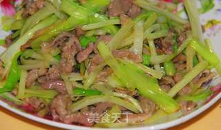 韭黄炒肉丝的做法步骤:7