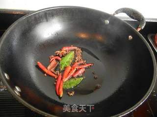辣味孜然羊肉的做法步骤:7