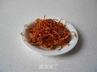 增强体质，提高免疫力的靓汤--香菇虫草花土鸡汤的做法步骤：2