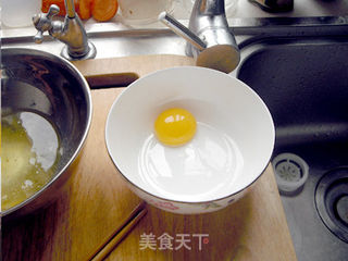 美味蛋糕的华丽变身——葱香芝士咸味蛋糕的做法步骤:2