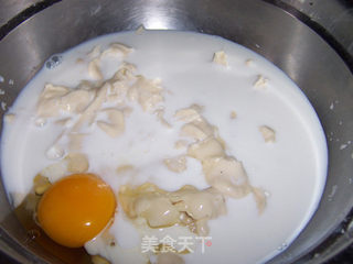 巧用窍门轻松手工揉面---桑葚果酱辫子面包的做法步骤：2