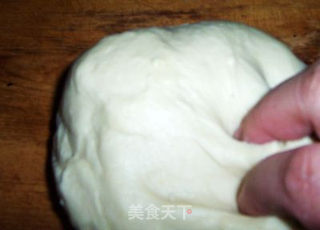 巧用窍门轻松手工揉面---桑葚果酱辫子面包的做法步骤：4