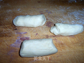 巧用窍门轻松手工揉面---桑葚果酱辫子面包的做法步骤：8