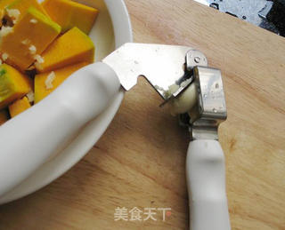 蚝油焖南瓜的做法步骤:4