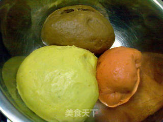 彩色鲸鱼馒头的做法步骤:15
