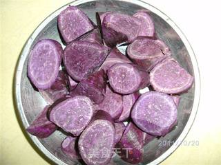 三色鸡腿菇猪肉饺子的做法步骤:2