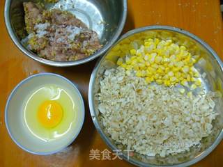 三色鸡腿菇猪肉饺子的做法步骤：6