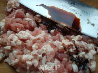 白菜猪肉饺子的做法步骤:4