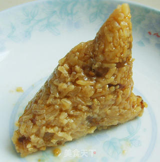 肉粽—玉米肠香肠咸蛋黄肉粽(附三角粽包法)的做法步骤:16