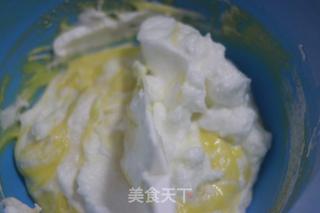 【长帝烤箱试用之二】——蜜红豆戚风蛋糕卷的做法步骤：8