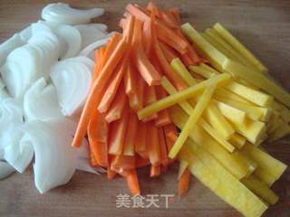 碎肉抓饭——新疆味道的做法步骤:3