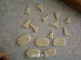憨态可掬小猪豆沙包的做法步骤:11