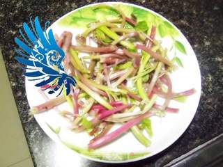 我的早点——菜根煎饼的做法步骤：1