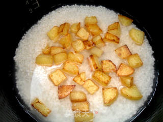玩转电饭煲——黑椒土豆拌锅巴饭的做法步骤:8