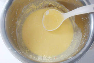 简易版西式甜点——奶油香蕉卷的做法步骤:2