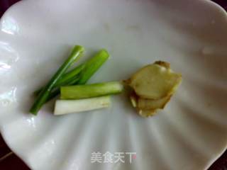 虾仁清汤面的做法步骤:5
