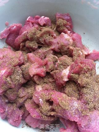 山西过油肉的做法步骤：2