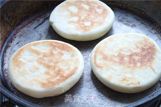 陕西小吃,腊汁肉夹馍的做法步骤:11