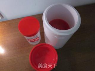 用酸奶粉自制酸奶的做法步骤：1