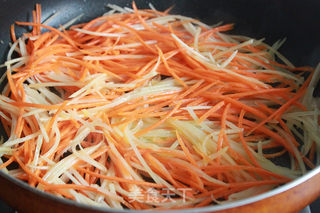 土豆胡萝卜菠菜饼的做法步骤:5