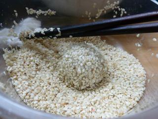紫薯麻圆的做法步骤：8