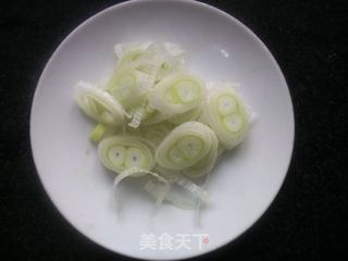 鸡蛋彩蔬炸酱面的做法步骤:4