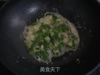 鸡蛋彩蔬炸酱面的做法步骤:8