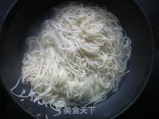 鸡蛋彩蔬炸酱面的做法步骤:14