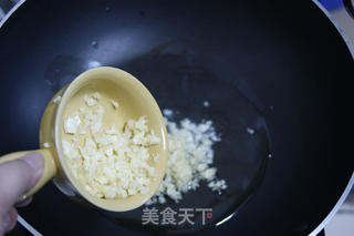 教主妇用粤式手法烹饪极品烤羊腿——蓝莓酱烤澳洲羊腿的做法步骤:5