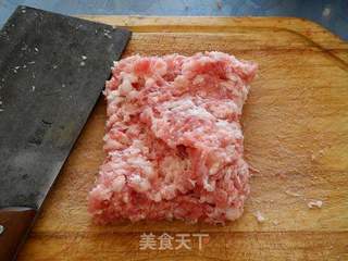 白菜猪肉海米水饺的做法步骤:2