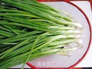 闽南特色吃食-----小肠灌葱的做法步骤:2