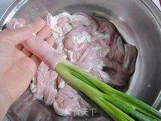 闽南特色吃食-----小肠灌葱的做法步骤:4