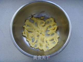 小南瓜饼干的做法步骤:2