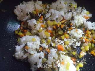 雪菜酱萝卜炒饭的做法步骤:7