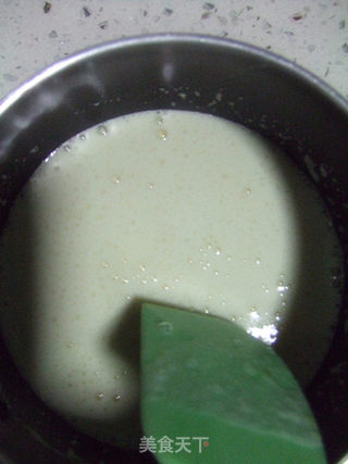 浓郁丝滑的黑巧克力冰淇淋(Chocolate Ice Cream)的做法步骤:2