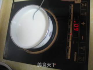 香滑焦糖布丁的做法步骤:2