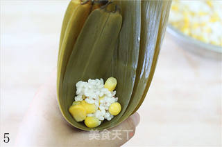 紫薯玉米香粽,给粽子来点色彩的做法步骤:5
