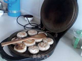 麻酱肉烧饼的做法步骤:11