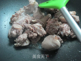 菠萝季不可错过的美味:菠萝焖鸭的做法步骤:4