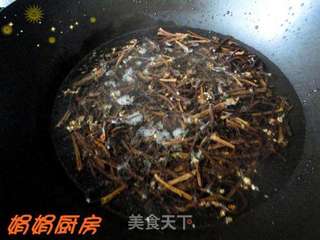 家乡的味道------干蕨菜炖肉的做法步骤:3
