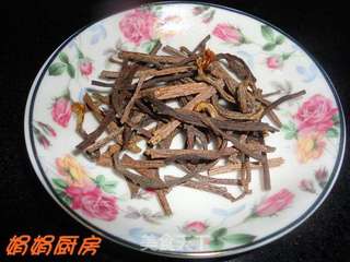 家乡的味道------干蕨菜炖肉的做法步骤:2
