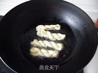 中式小吃-----软麻花的做法步骤:11