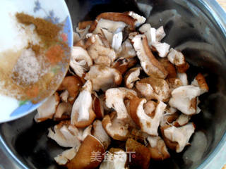 吃的就是这个味道——干炸香菇的做法步骤:3