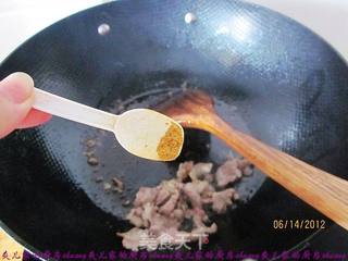 老黄瓜炒土豆片的做法步骤：3