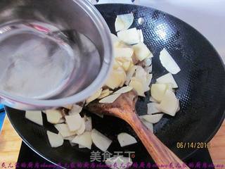 老黄瓜炒土豆片的做法步骤：5
