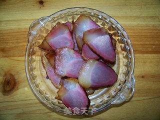 心蓝手制私房菜【小炒湖南腊肉】——在生活的苦难中涅槃的做法步骤:3