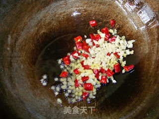 心蓝手制私房菜【小炒湖南腊肉】——在生活的苦难中涅槃的做法步骤:5